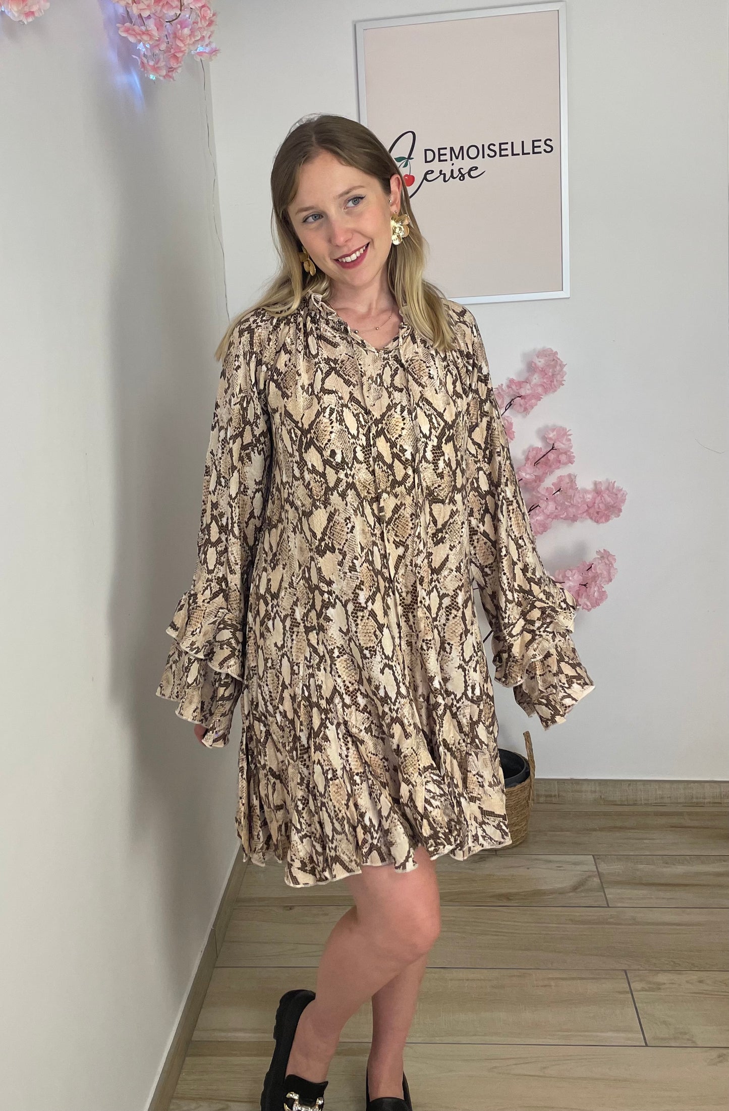 Robe Pytha