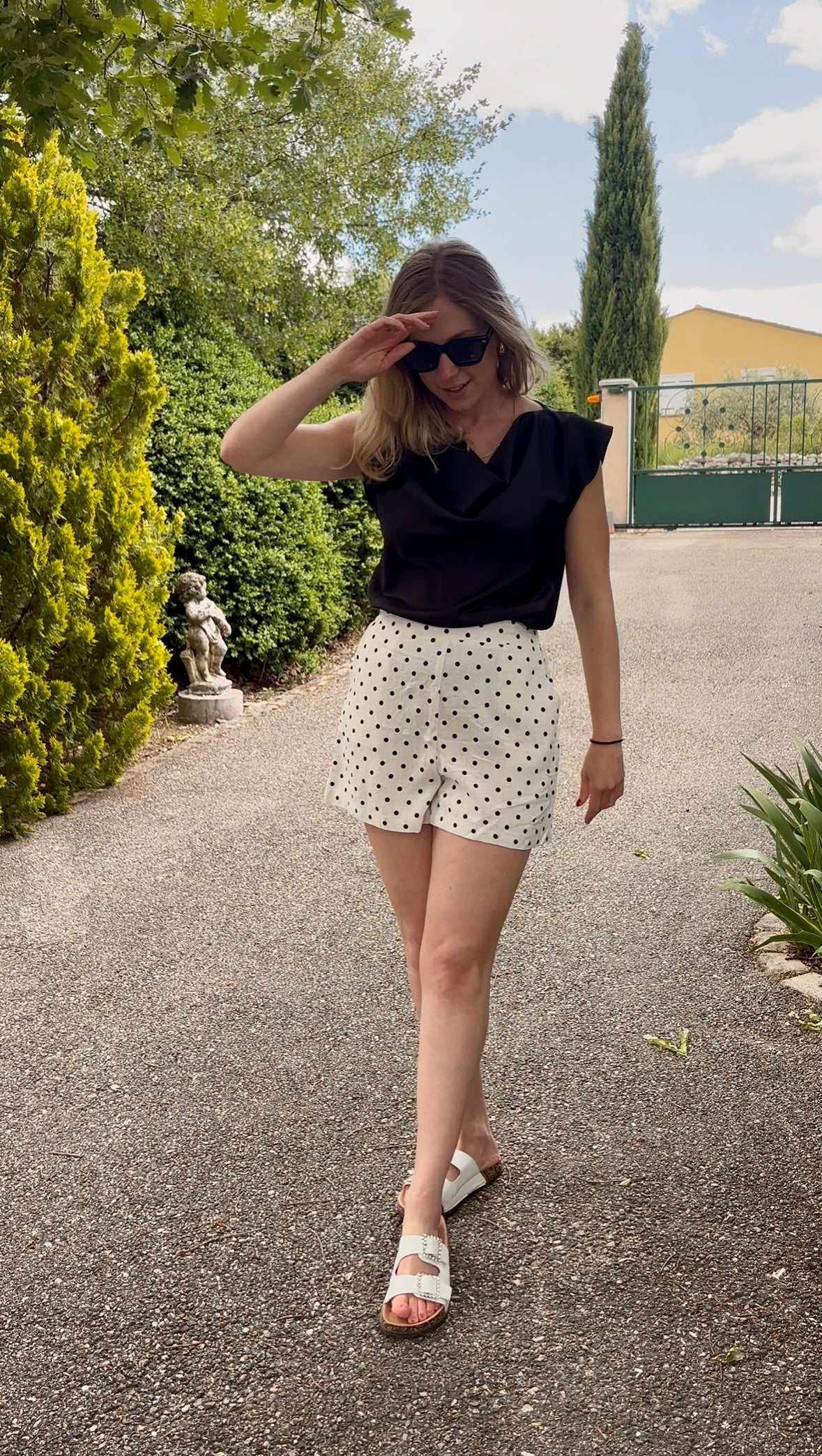 Short Loréna